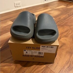 Adidas Kids YZY Slide slate marie